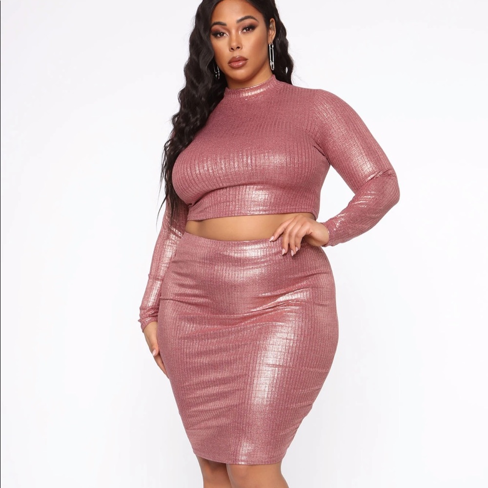 Rose gold ribbed skirt set